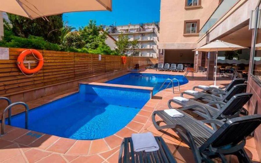 Tossa Beach Center Тоса де Мар Екстериор снимка